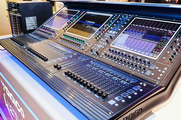 Control de iluminación escénica